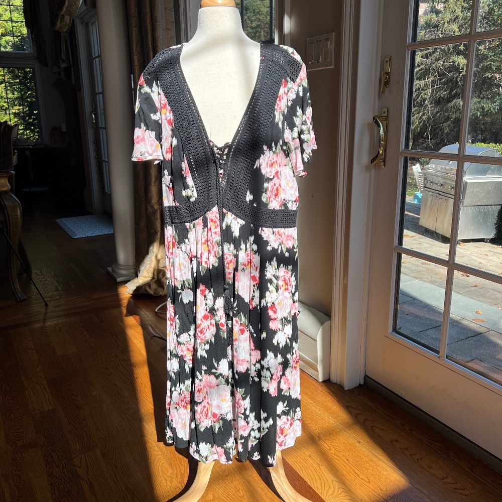 Torrid Floral Skater Dress Women's size 1
